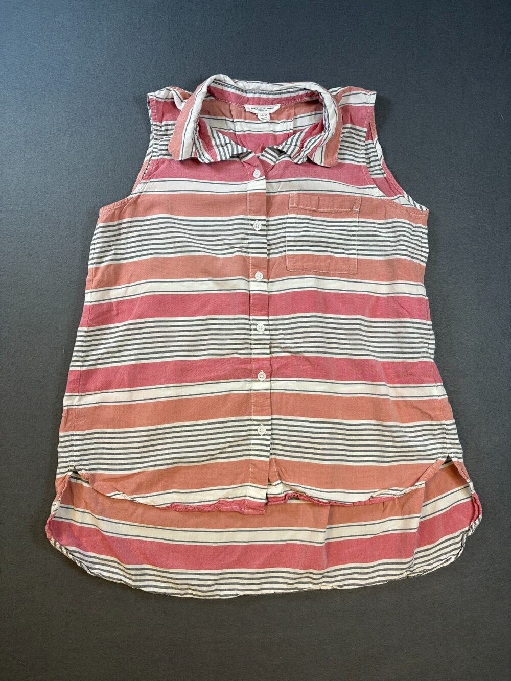 Beach Lunch Lounge Women Red White Gray Stripe Sleeveless Shirt Medium Collared